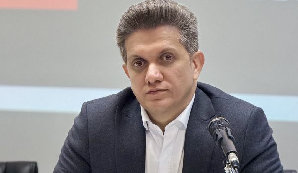 استودیو کسب و کار زئوس اسپانسر کتاب بوف بات