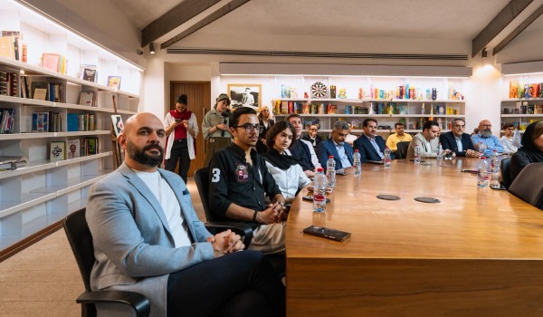 رونمایی از کتاب بوف بات در شیراز